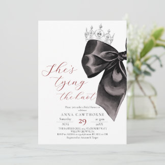 She's tying the knot Black Bow Bridal Shower Einladung