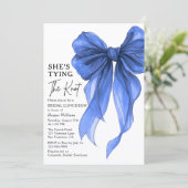 She's Tying The Knot Bow Bridal Luncheon Einladung (Stehend Vorderseite)