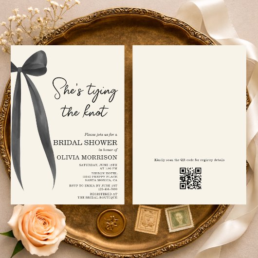 She's Tying the Knot Bow QR Code Bridal Shower Einladung