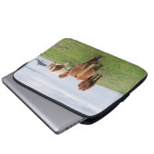 Shetland Pony auf der Alp Piazza della Riforma Laptopschutzhülle (Vorne Knopf)