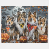 Shetland Sheepdog Halloween Spooky Fleecedecke (Vorderseite (Horizontal))
