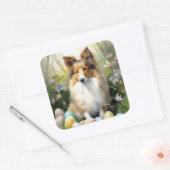 Shetland Sheepdog mit Ostereiern Urlaub Quadratischer Aufkleber (Umschlag)