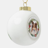 Shetland Sheepdog Weihnachtsmann Keramik Kugel-Ornament (Links)