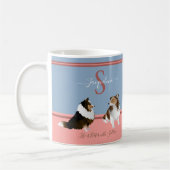 Shetland Sheepdogs, Shelties, auf Blue & Pink Kaffeetasse (Links)