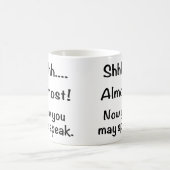 Shh Meme - Sprich nicht vor meinem Kaffee mit mir Kaffeetasse (Mittel)