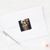 SHHH... Niemand Cares Skeleton Barrel Guardian Quadratischer Aufkleber (Umschlag)