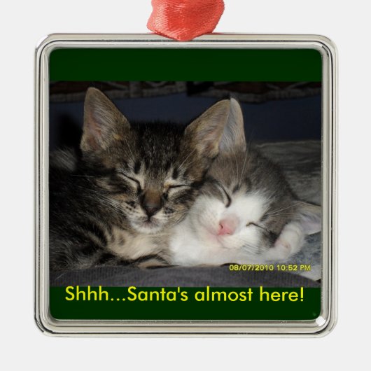 Shhh… Sankt fast hier! Silbernes Ornament (Vorne)