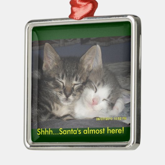 Shhh… Sankt fast hier! Silbernes Ornament (Links)