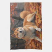 Shib Inu im Herbst Leaves Fall Inspiriert Geschirrtuch (Vertikal)