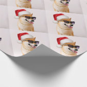 Shiba Inu dog in Santa Claus red hats Geschenkpapier (Ecke)