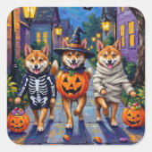 Shiba Inu Dogs in Halloween Costumes Quadratischer Aufkleber (Vorderseite)