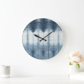 Shibori Indigio Print Große Wanduhr (Zuhause)