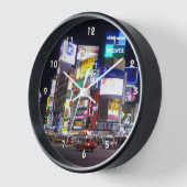 Shibuya City Lights Night in Tokio Japan Uhr (Winkel)