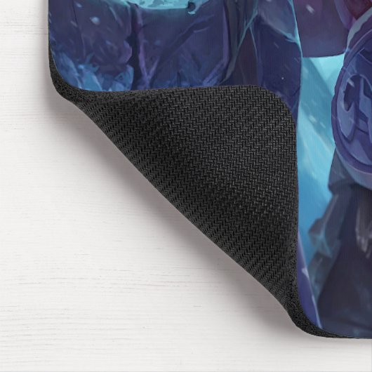 Shield Bearer Gaming Mousepad | Kriegermotiv (Ecke)