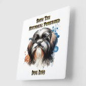 Shih Tzu Celebration on National Purebred Dog Day Quadratische Wanduhr (Winkel)