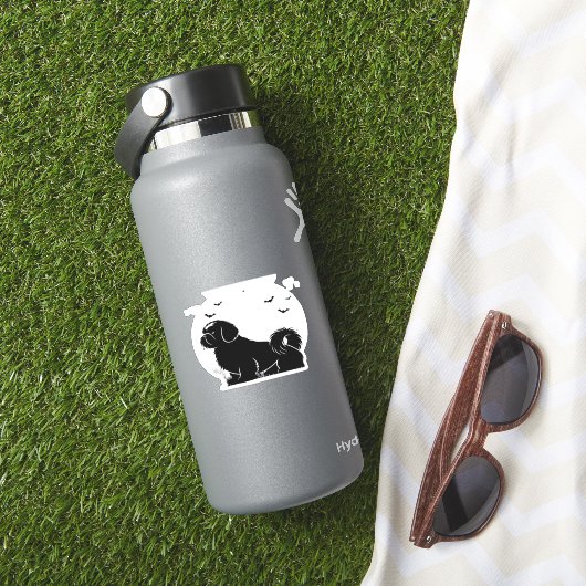 Shih Tzu Dog � Halloween Moon Silhouette Classic T Aufkleber (HydroFlask Insitu)