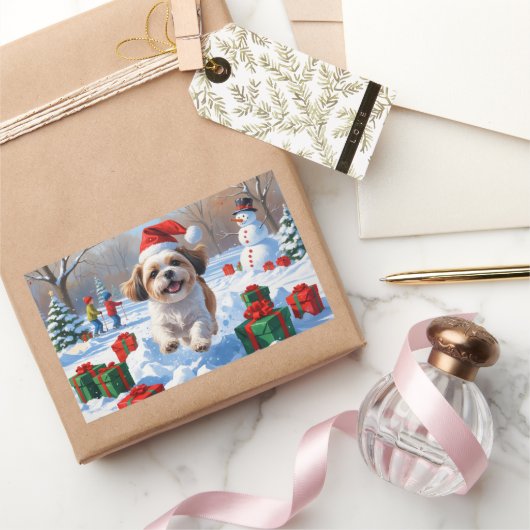 Shih Tzu läuft in Snow mit Weihnachtshut Rechteckiger Aufkleber (Schenken)