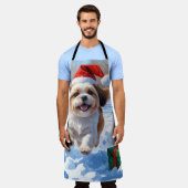 Shih Tzu läuft in Snow mit Weihnachtshut Schürze (Getragen)