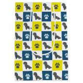 Shihpoo Dog & Paw Print Yellow Grid Silhouette Mittlere Geschenktüte (Rückseite)