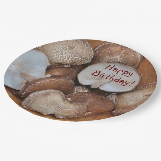 Shiitake Mushrooms Geburtstag Pappteller (Schrägansicht)