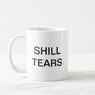 Shill zerreißt Tasse mit Doomcock Wappen