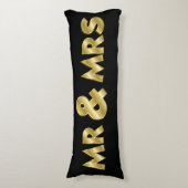 Shimmering Gold Mr & Mrs Black Seitenschläferkissen (Vorderseite Vertikal)