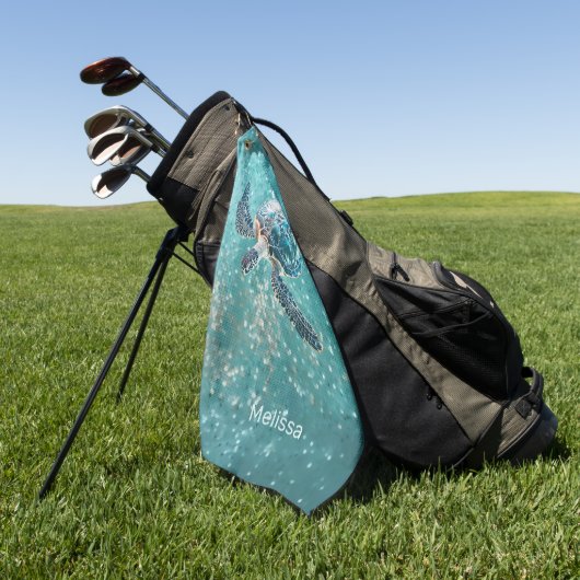 Shimmering Turquoise Sea Turtle | Coastal Golfhandtuch (Gras)