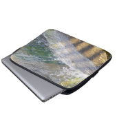 Shimmering Water on Rocks Laptop Sleeve (Vorne Knopf)