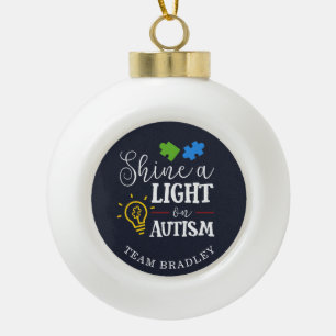 Shine a Light on Autismus Matching Team Keramik Kugel-Ornament
