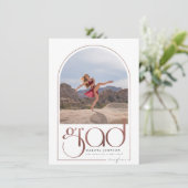 Shine Rose Gold Arch Typografie 2 Foto Abschluss Einladung (Stehend Vorderseite)