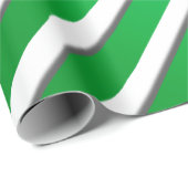 Shiny Green Ribbon Stripes Geschenkpapier (Rolleneckpunkt)