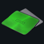 Shiny polierter, metallischer Hintergrund Laptopschutzhülle<br><div class="desc">Elegante moderne grüne Farbtöne poliert metallische Textur Druck. Optionales Monogramm.</div>