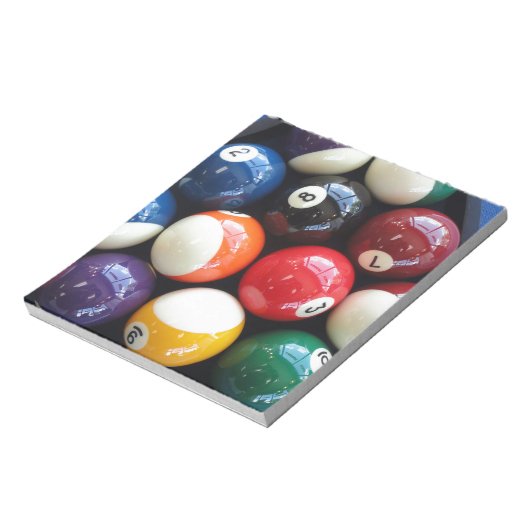 Shiny Pool Bälle nah Notizblock (Rotiert)