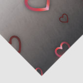 Shiny rote Metallische Herzen auf rot bis schwarz Seidenpapier (Detail)