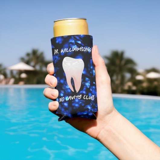 Shiny White Tooth auf Blue Selters Dosenkühler (In Situ Pool)