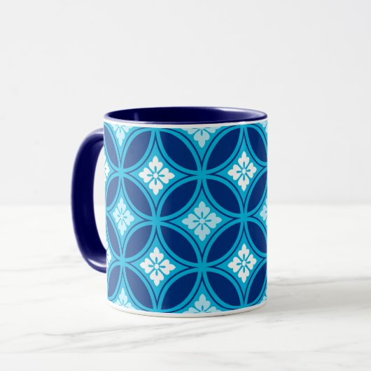 Shippo mit Blume Motif, Deep Indigo Blue Tasse (Vorderseite Links)