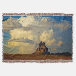 Shiprock gegen Thunderhead Decke