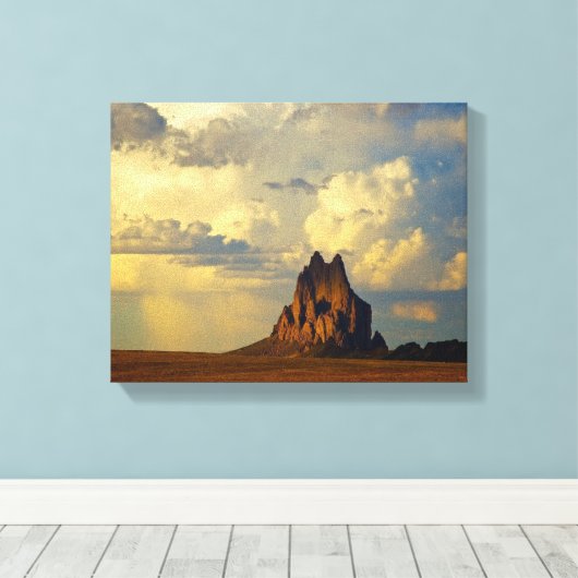 Shiprock gegen Thunderhead Leinwanddruck (Insitu (Holzboden))