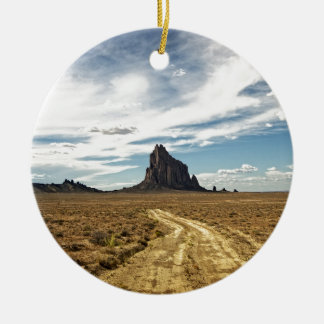 Shiprock New Mexiko-Gebirgssüdwestlandschaft Keramikornament