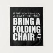 Shirley Chisholm Folding Chair Tapestry | Schwarz Wandteppich (Vorderseite)