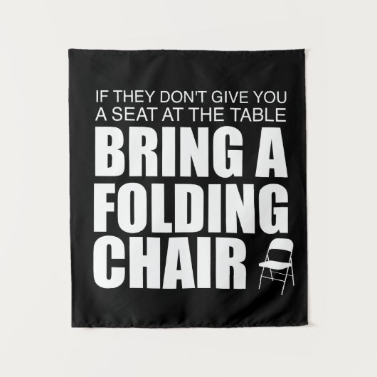 Shirley Chisholm Folding Chair Tapestry | Schwarz Wandteppich (Vorderseite)