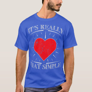 Shirt im kleinen Haus, das schlicht und klein ist