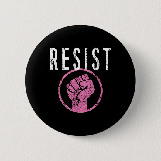 Shirt "Resist Fist T" - Teil der Resistenz - Button (Vorderseite)