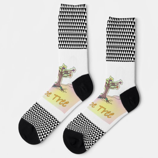 Shoe Tree + Schwarz-weiß Geo Socken (Linkes Detail)