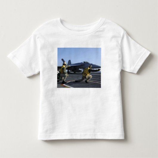 Shooters an Bord der USS George HW Bush Kleinkind T-shirt (Vorderseite)