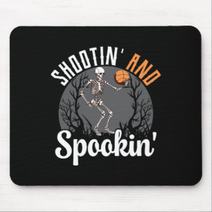 Shootin' and Spookin Skeleton Basketball Spieler H Mousepad