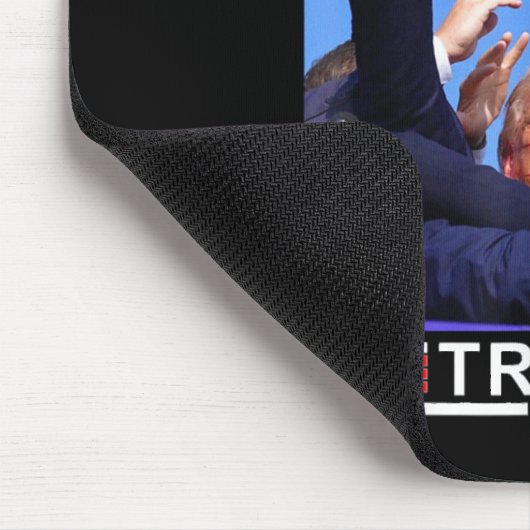 Shooting macht mich stärker Donald Trump 2024 Mousepad (Ecke)