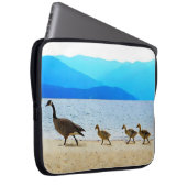Shore Patrol Canada Geese Laptopschutzhülle (Vorne Rechts)