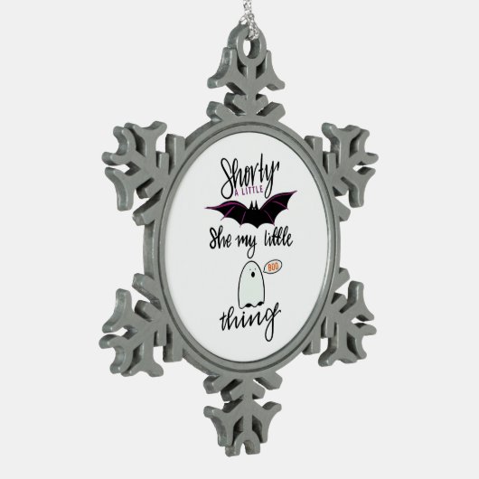 Shorty Batty Funny Retro Schneeflocken Zinn-Ornament (Links)