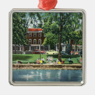 Shotwell Park-und Sherwood Gasthaus-Szene Silbernes Ornament